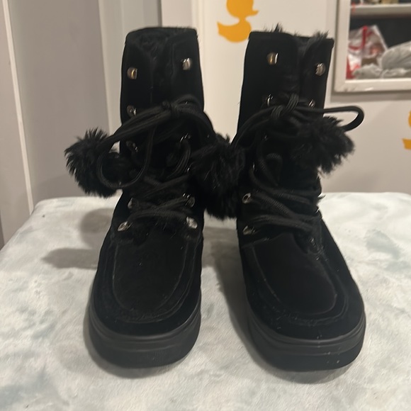 Michael Kors used black boots 8-8 1/2 - Picture 3 of 8